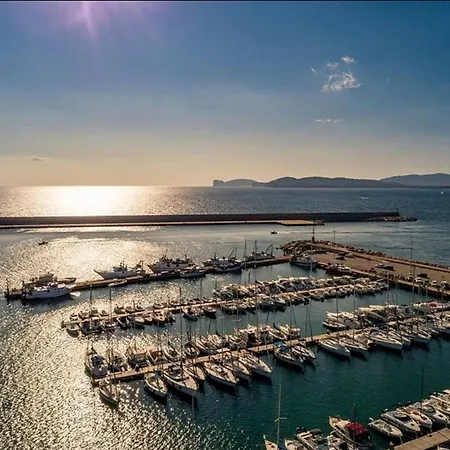 Chic Rina Sea M2 Sleeps 2 Persons Apartment